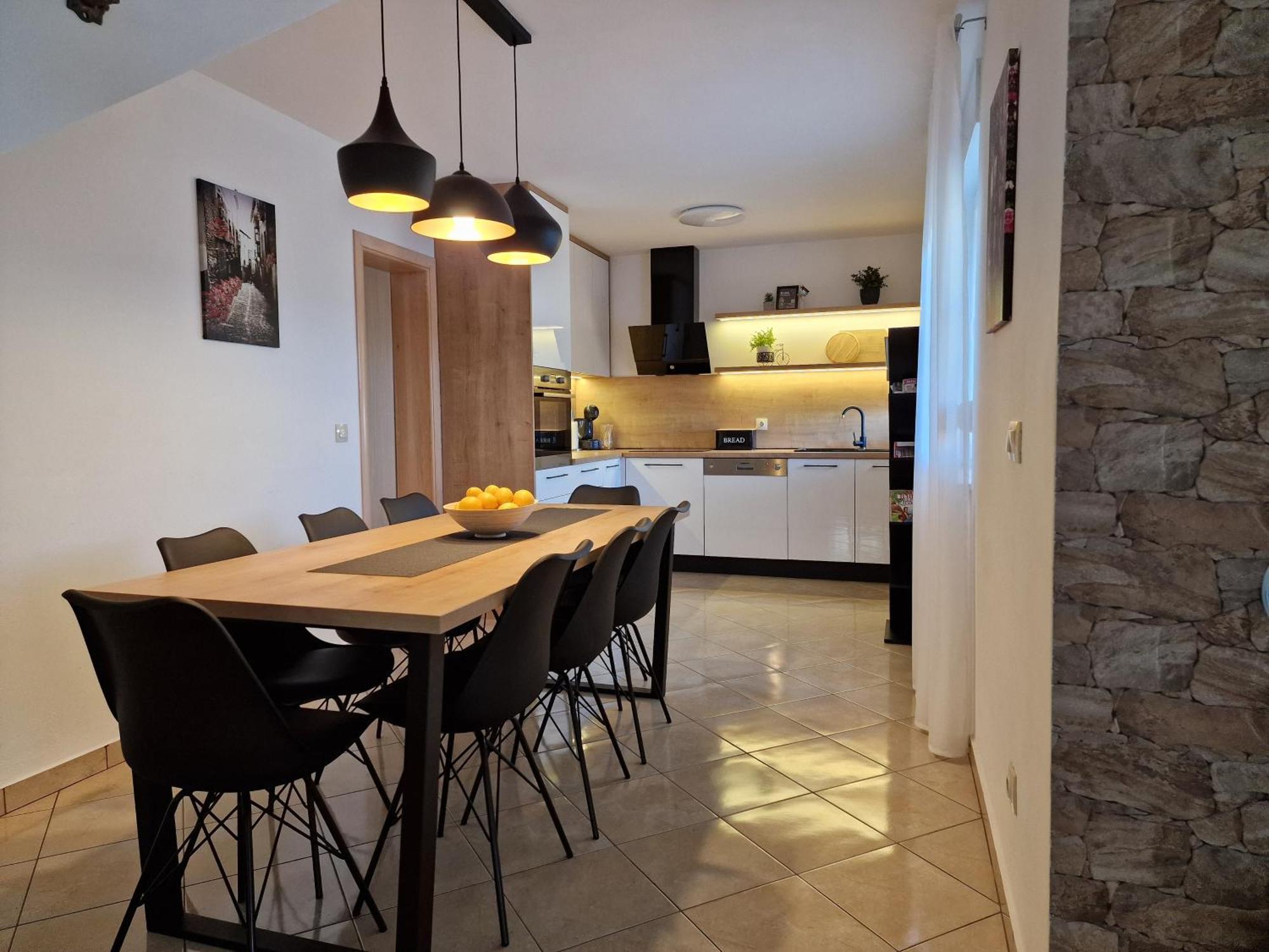 Beautiful Holiday Home "Villa Luka" Kaštel Štafilić Kültér fotó